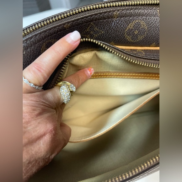 Louis Vuitton Brown and Gold Travel Bag - Picture 10 of 16